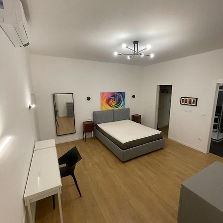 Trieste Centrale Luxury Apartament In Stile Moderno Exterior photo