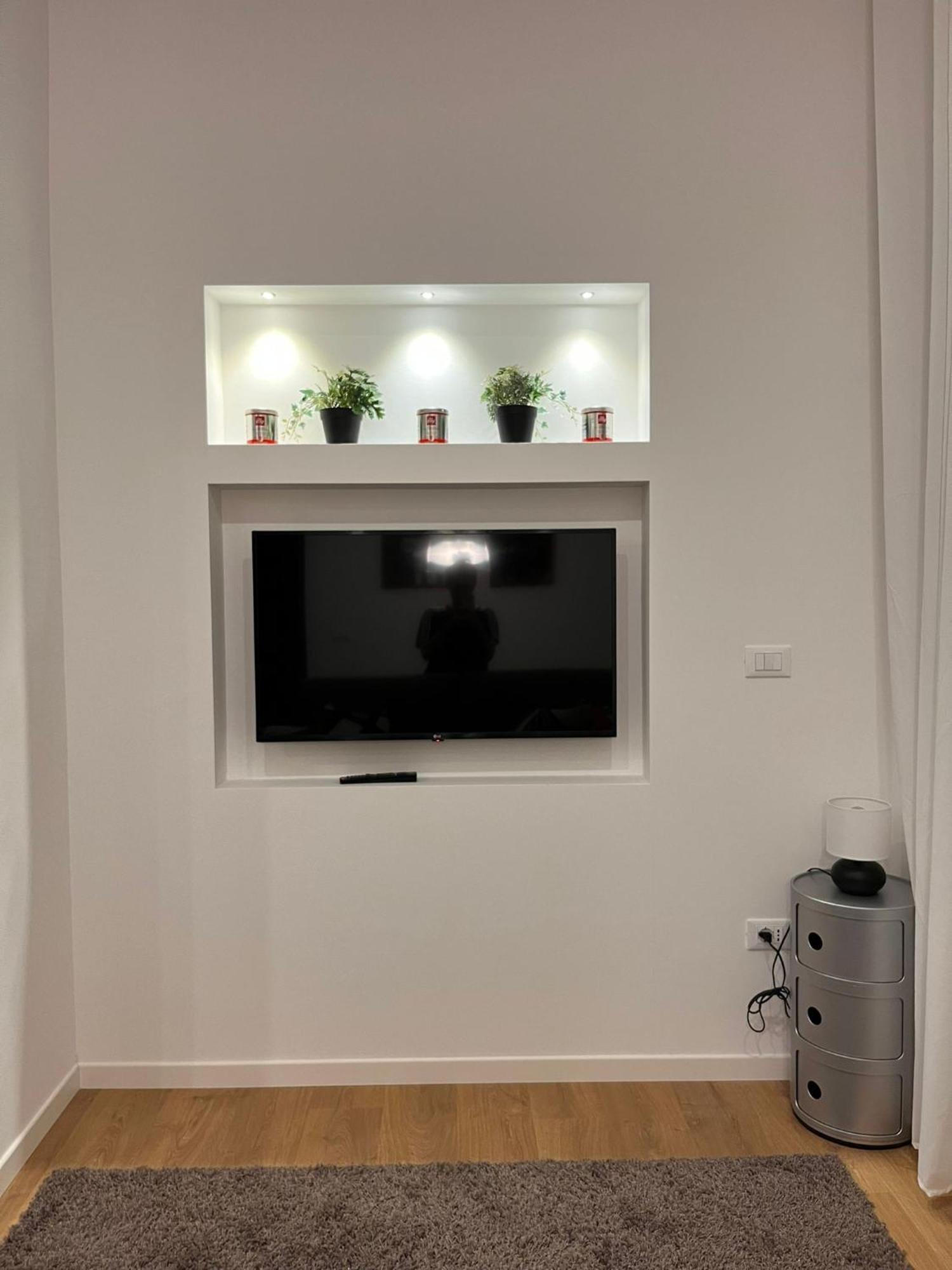 Trieste Centrale Luxury Apartament In Stile Moderno Exterior photo