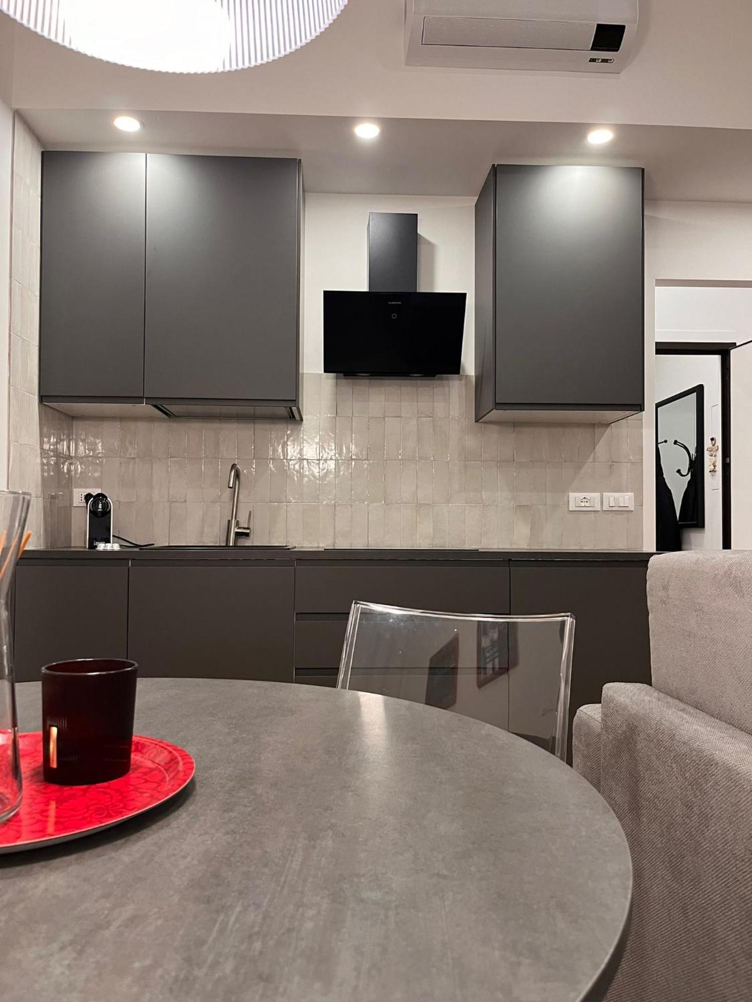 Trieste Centrale Luxury Apartament In Stile Moderno Exterior photo