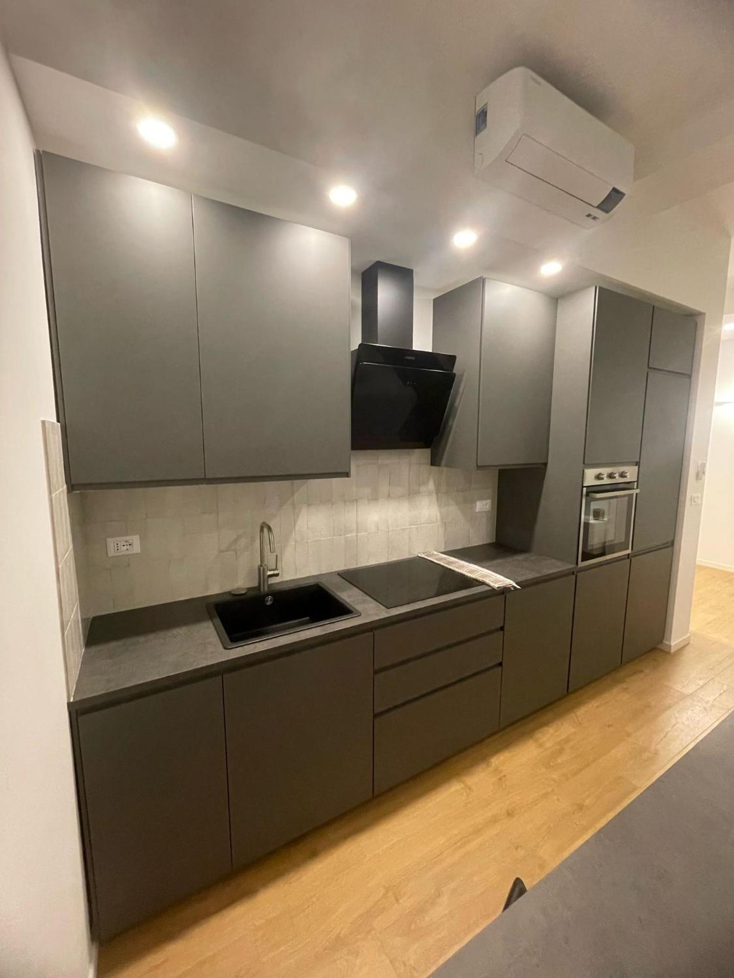 Trieste Centrale Luxury Apartament In Stile Moderno Exterior photo